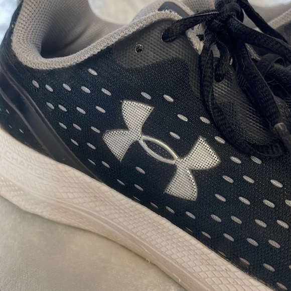 Under Armour sneakers - Picture 2 of 7